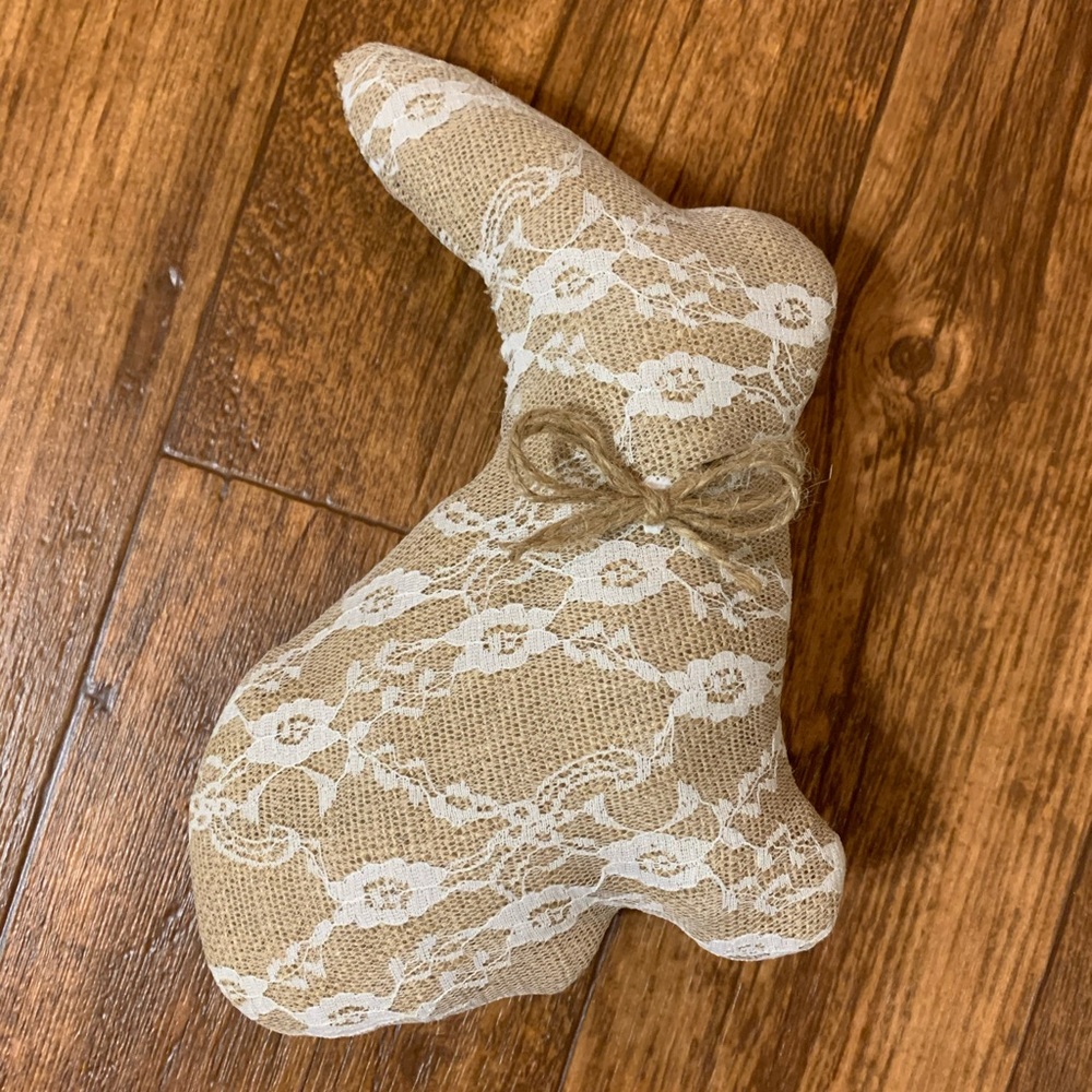 Burlap lace bunny